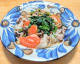 豚こま肉と春菊とトマトのピリカラ甘酢炒め作り方8写真