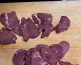 ガツンと極旨!鶏肝とニンニクの京風どて煮作り方2写真