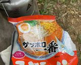 外で食べる味噌ラーメン（山ごはん）作り方5写真