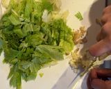 セロリとシーフードミックスの塩麹炒め作り方2写真