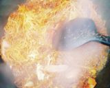 暗殺者のパスタ★濃厚トマトお焦げビーフン作り方5写真