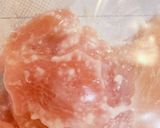 塩麹で柔らか鶏むね肉とアスパラ炒め☆作り方1写真