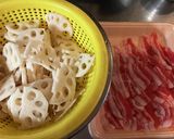 常備菜☆蓮根と豚バラ肉のきんぴら☆作り方1写真