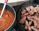 今晩はカレー♪肩ロースを焼いて♡入れたよ作り方2写真