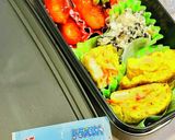 ほっこりお弁当♡カニカマとパセリの卵焼き作り方5写真