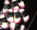 かまぼこが…余ったから海苔で焼いてみた♡作り方3写真
