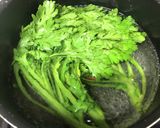 春菊とえのきの胡麻海苔和え作り方1写真