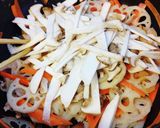 お肉入りレンコンきんぴら。作り方4写真