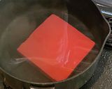 赤こんにゃくと牛肉の炒め煮作り方1写真