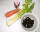 セロリ搾菜炒め♪めまい・皮膚乾燥に薬膳作り方1写真