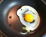目玉焼きアレンジ　緑黄色野菜作り方7写真