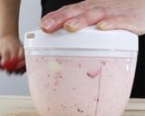ぶんぶんで簡単♡いちごのレアチーズケーキ作り方5写真