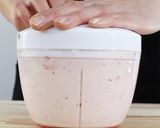 ぶんぶんで簡単♡いちごのレアチーズケーキ作り方6写真