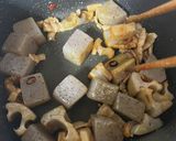副菜☆こんにゃくと蓮根と豚肉のピリ辛炒め作り方5写真