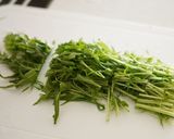 鶏胸肉と水菜のピリ辛炒め（浜納豆入り）作り方3写真