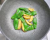 豚バラ肉とフライドポテトのケチャップ炒め作り方4写真