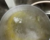 豚バラ、キャベツのトリュフオイルパスタ作り方1写真