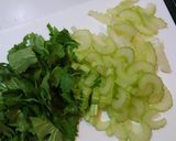 簡単!旨い!セロリとツナの塩昆布和え♪作り方1写真