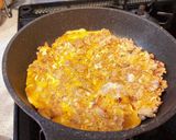 簡単　ひき肉たっぷりオムレツ作り方4写真