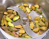 ピスタチオパウダー/ペーストの作り方作り方1写真