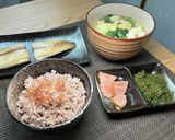 ほうれん草＋じゃが＋ちくわぶ＋油揚味噌汁作り方6写真