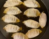 サバ缶deフライパン揚げ餃子作り方4写真