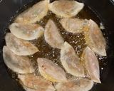 サバ缶deフライパン揚げ餃子作り方5写真