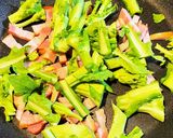 菜花とベーコンの炒め物作り方3写真