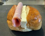 速攻でロールパンでサンドウィッチ作り方4写真