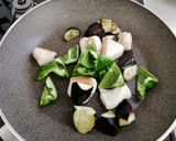 鶏もも肉と茄子の味噌炒め作り方3写真