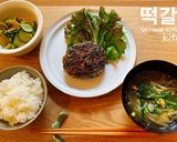 具だくさんにらとわかめスープ作り方5写真