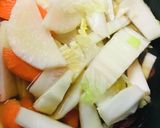 具だくさんの汁物●さつまいもの豚汁作り方1写真