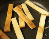 食パンミミで簡単サクサクバタースティック作り方4写真