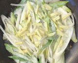 簡単♪米粉で和風ちぢみ／ねぎチーズ作り方4写真