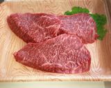 ステーキ肉や塊肉を焼肉用に♪作り方1写真