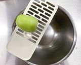 旬のキウイと蒸し鶏のグリーンサラダ♬作り方2写真