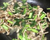 チリ産サーモンwith小松菜andしめじ作り方4写真