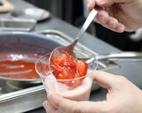 桃色がかわいい　簡単いちごパンナコッタ作り方9写真