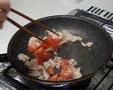 豚こまとトマトの黒胡椒炒め丼作り方3写真