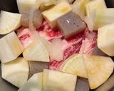 電気圧力鍋で、豚肉と大根の煮物作り方1写真