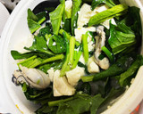 牡蠣とほうれん草と豆腐の炒め物作り方4写真