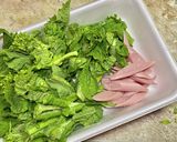 菜の花＆卵＆魚肉ソーセージで春のラーメン作り方1写真