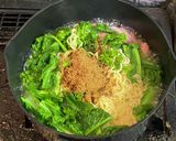 菜の花＆卵＆魚肉ソーセージで春のラーメン作り方5写真