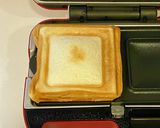 半熟卵とハムチーズの☆簡単ホットサンド作り方4写真