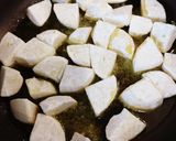 ドレッシングで♪ワンパン鶏じゃが揚げ焼き作り方5写真