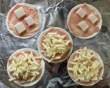餃子の皮でお手軽めんたい餅ピザ作り方3写真