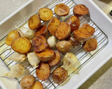 新じゃがとにんにくのはちみつ味噌炒め作り方3写真