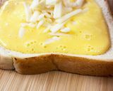 半熟チーズオムレツのホットサンド作り方3写真