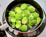 芽キャベツと水煮アサリのアンチョビ煮作り方2写真