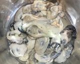 ぷりぷり牡蠣の豚肉巻き♡ガーリック風味♪作り方1写真